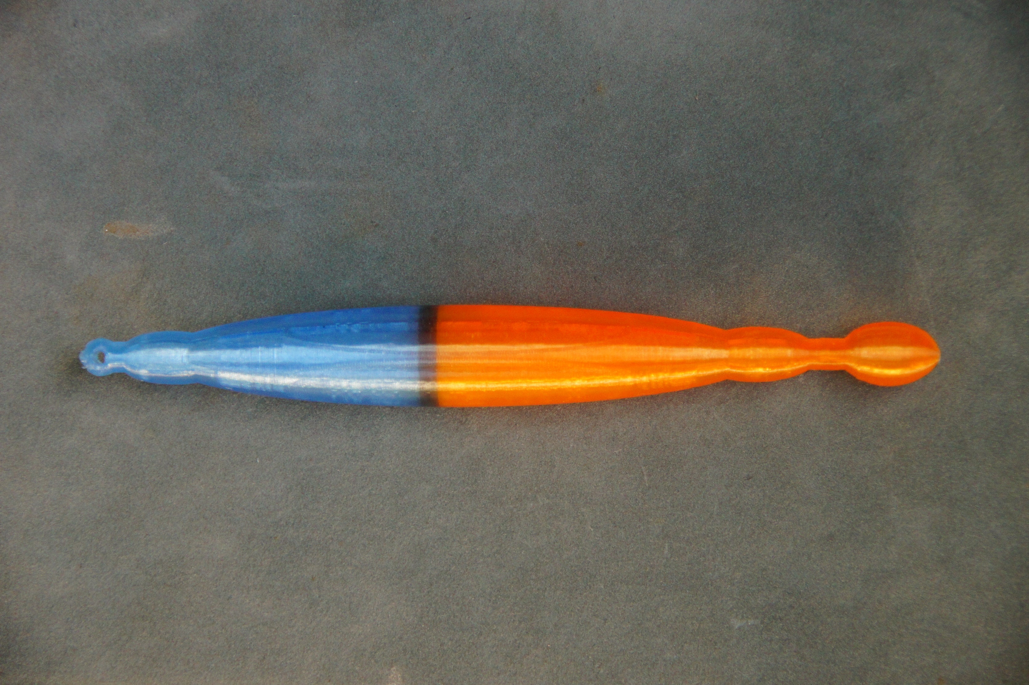 Pose länglich 13cm, Loch unten, 4.5gr Tragkraft